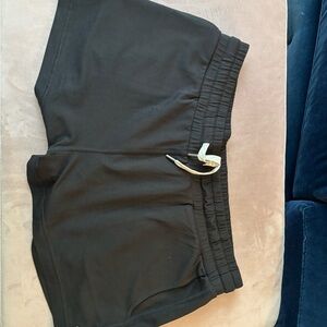 Vuori Black Athletic Shorts Lightweight Elastic Waist